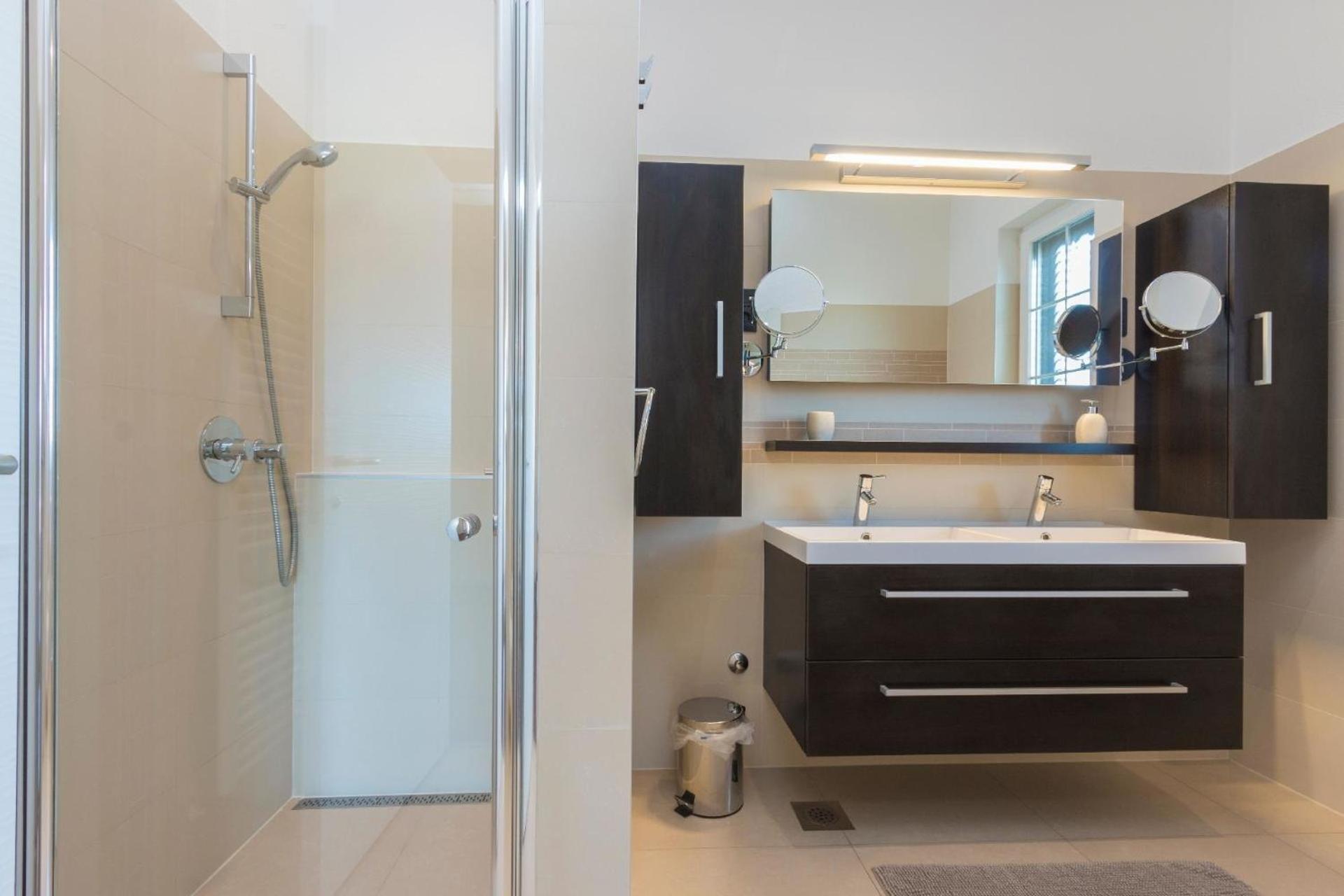 Ferienhaus In Pomer Mit Privatem Beheizten Pool Und Meerblick Bagian luar foto